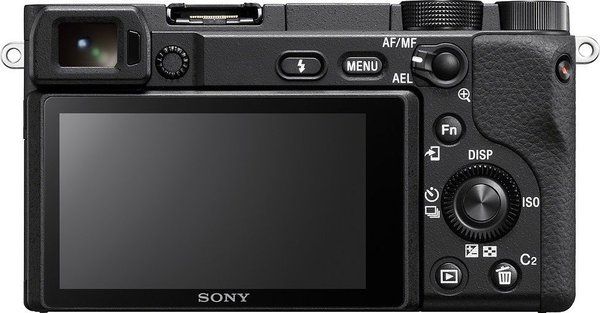 Sony Alpha 6400 schwarz mit Objektiv E 18-135mm 3.5-5.6 OSS (ILCE-6400MB) Systemkamera